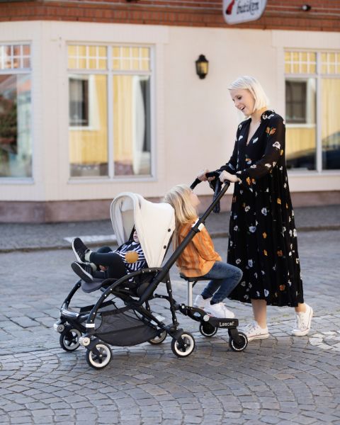 Lifestyle image on hover